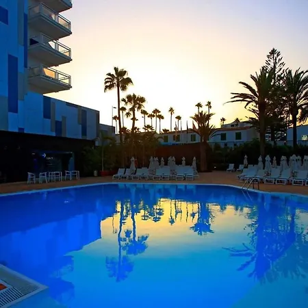 Deluxe Twin Vistas Al Mar Con Media Pension, Solo Adultos En 아파트