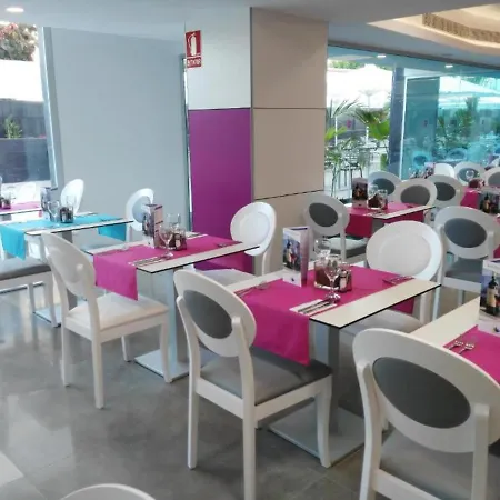 Deluxe Twin Vistas Al Mar Con Media Pension, Solo Adultos En