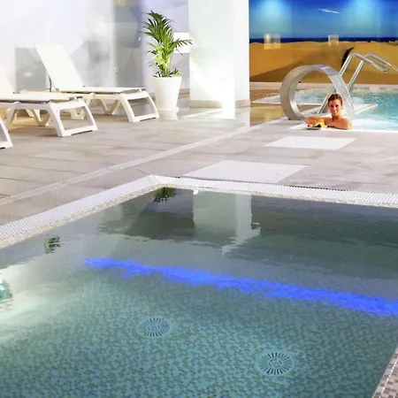 Deluxe Twin Vistas Al Mar Con Media Pension, Solo Adultos En Apartment