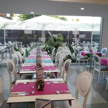 Appartamento Deluxe Twin Vistas Al Mar Con Media Pension, Solo Adultos En *